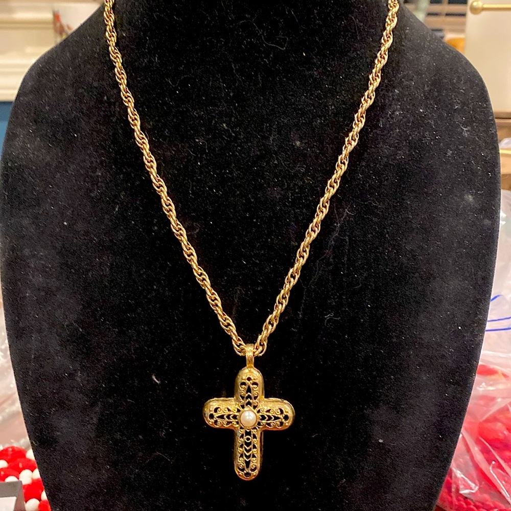 1928 Brand Gold Tone Cross Necklace and Chain. Excellent Quality